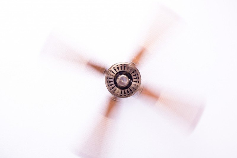 Which Way Should Your Ceiling Fan Spin And Other Helpful